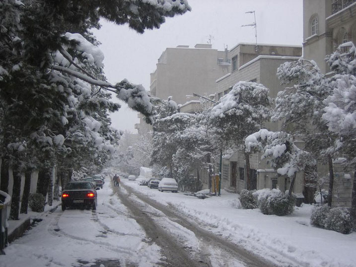 برف در خیابان های تهران